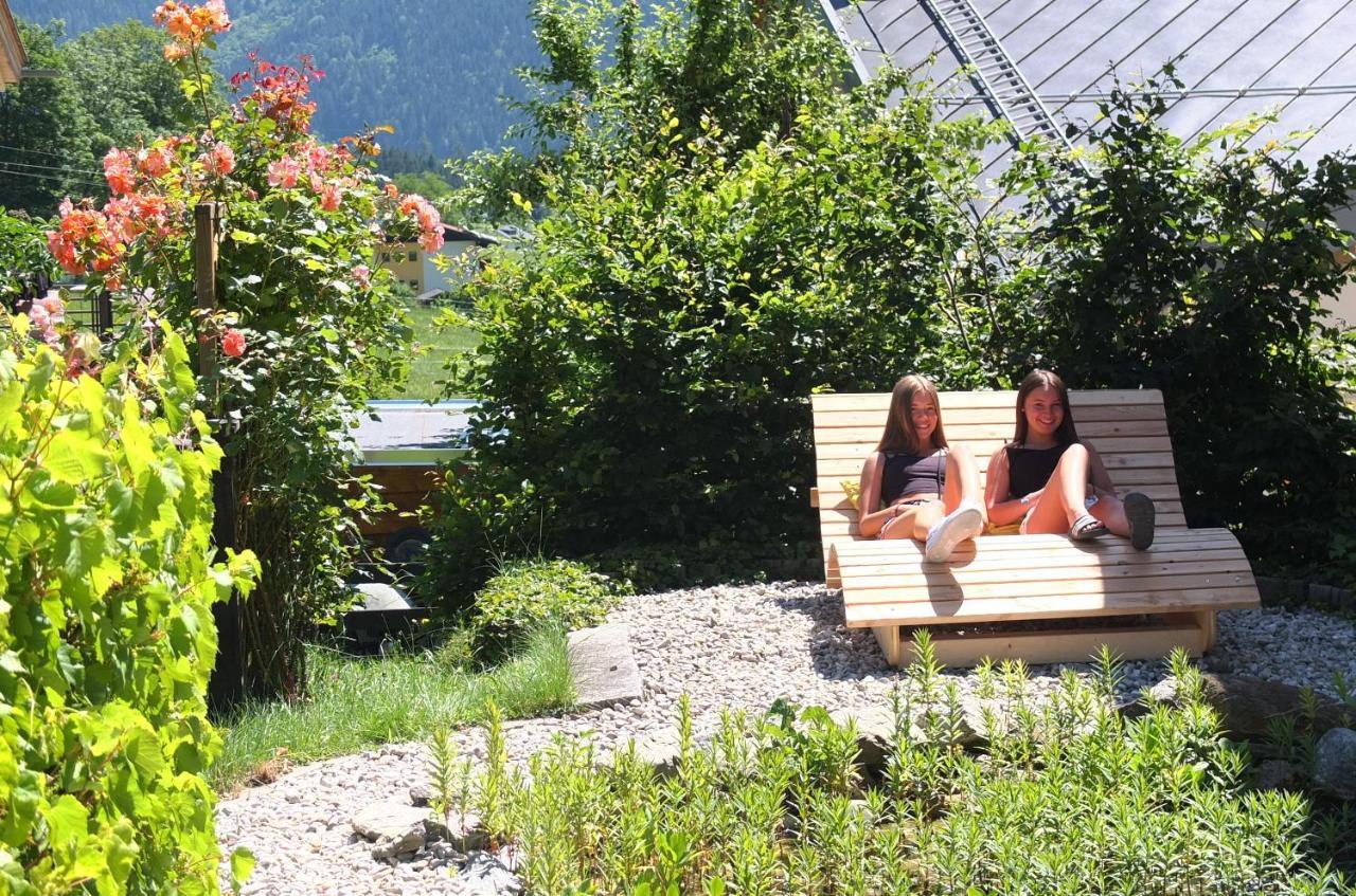 Penthousewohnung Mit Garten Sauna Pool Maishofen Esterno foto