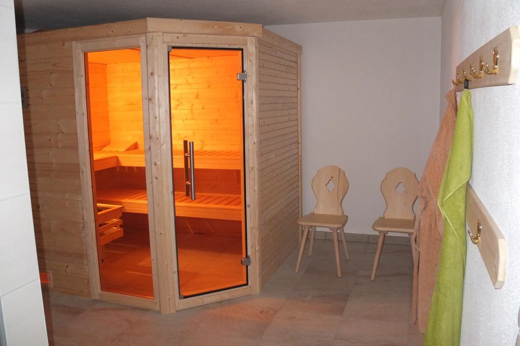 Penthousewohnung Mit Garten Sauna Pool Maishofen Camera foto